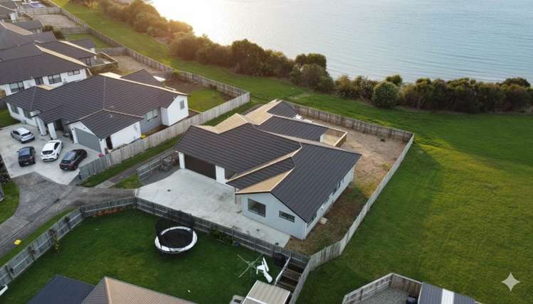 44 Harbour Crest Drive Waiuku_2