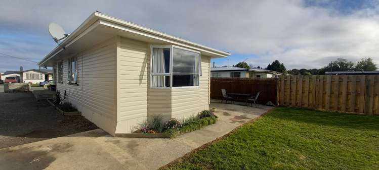 4 Carlyle Street Tuatapere_13