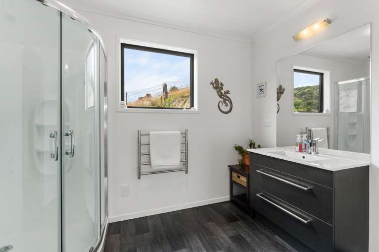 1420 Taieri Mouth Road Taieri Mouth_15