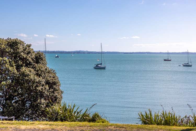 12 Mcmillan Road Omiha_5