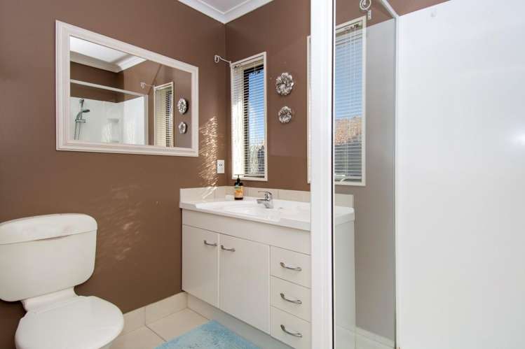 72 Corinth Grove Papamoa_9