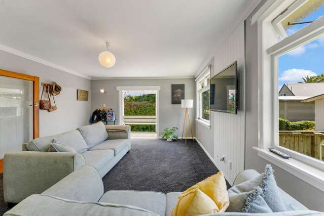 41 Cumming Street Okato_1