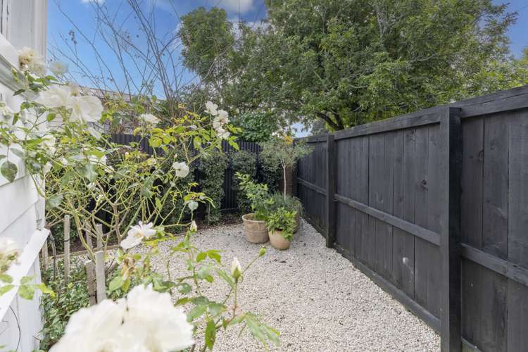 8 Walters Road Mount Eden_16