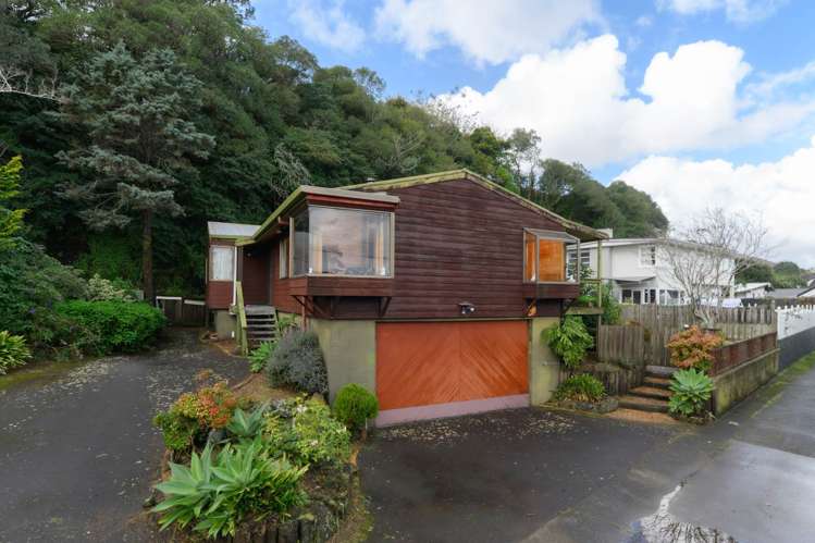 2c Queensway Three Kings_1