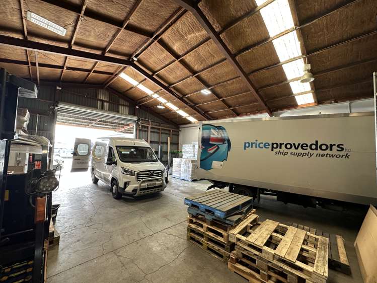 Unit B/78 Austin Street Onekawa_1