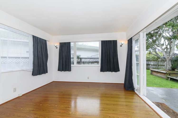 38 Buscomb Avenue Henderson_8