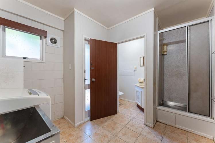 8 McDowell Crescent Hillcrest_16