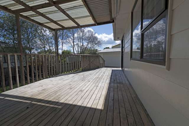 3 Glucina Place Glen Eden_1