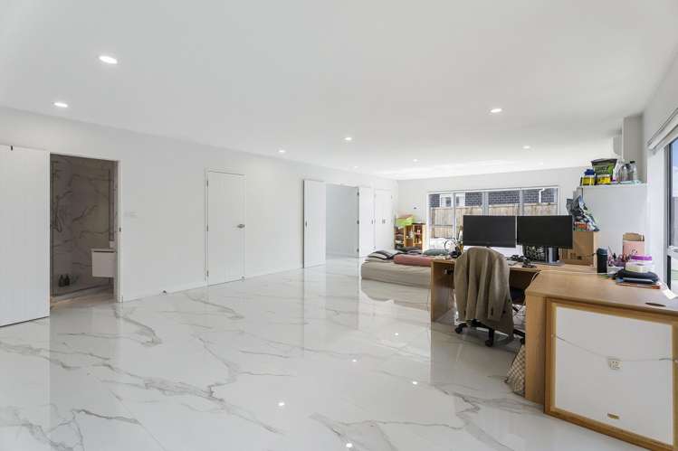 30 Lowburn Place Clover Park_16