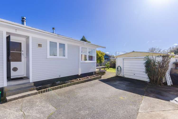 4 Forth Crescent Glenview_20