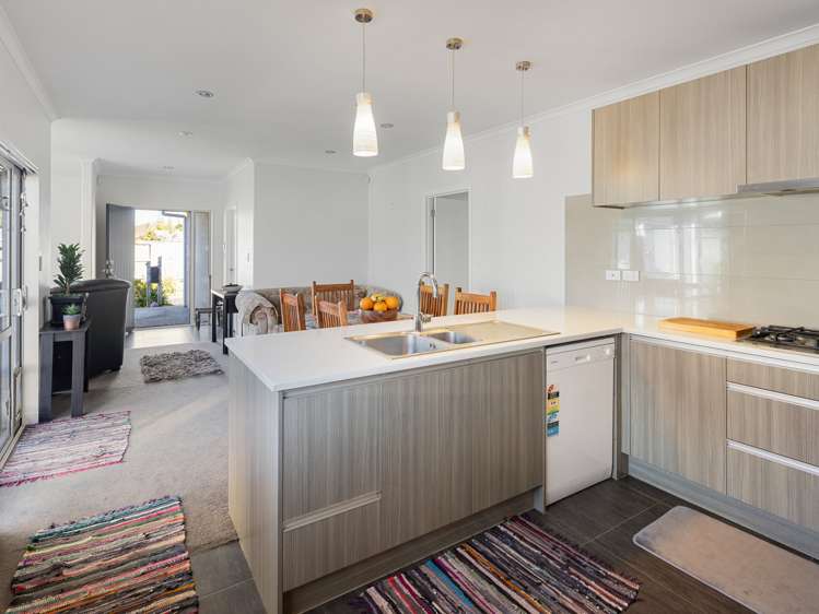 8 Hatfield Way Huntington_10