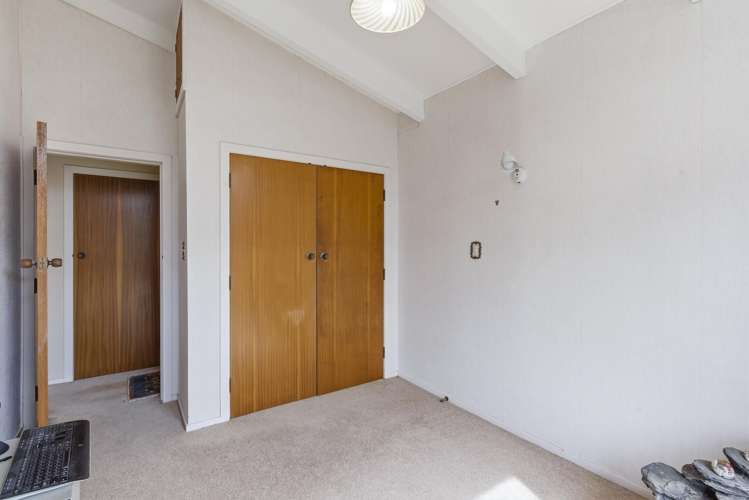 556 Queen Street East Levin_17