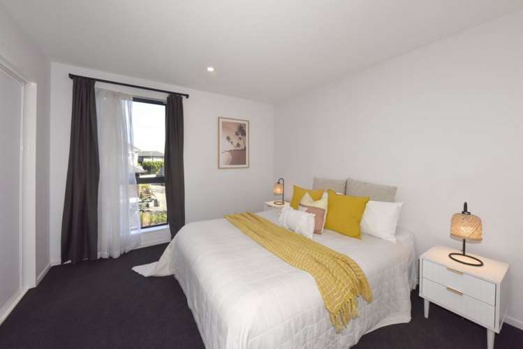 2/111 Edgeware Road Saint Albans_16