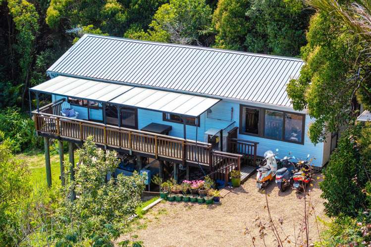 37C Ocean Road Surfdale_13