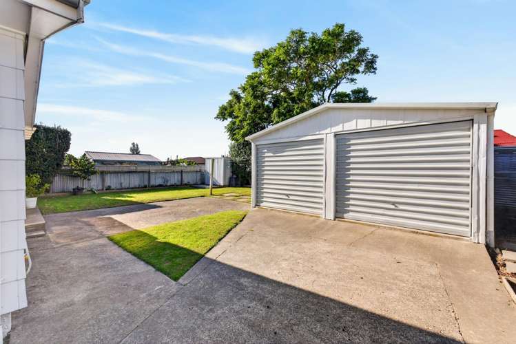 313 Westminster Avenue Tamatea_13