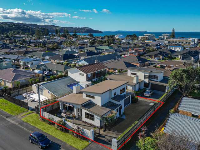 135 Centreway Road Orewa_1