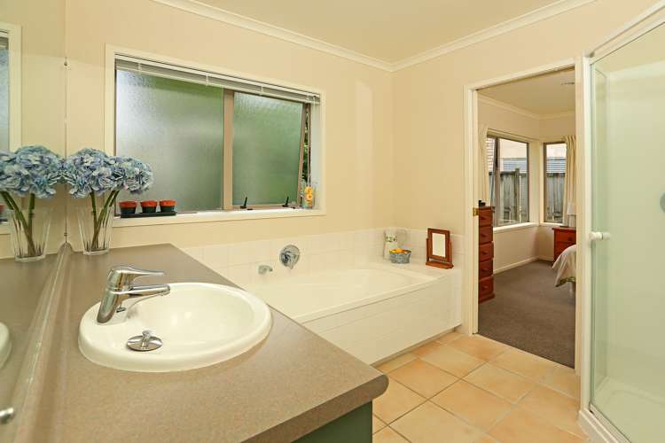 14 Russett Grove Henderson_12