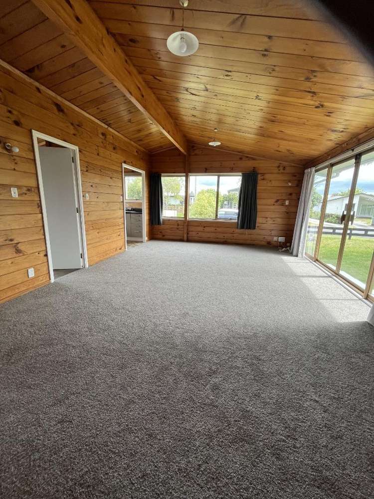 1/8 Charles Crescent 2774_7