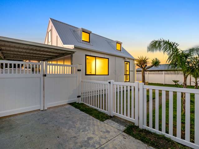 Beach & golf lifestyle | renovated coastal retreat