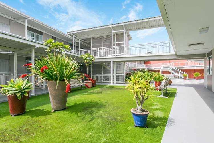 109/332 Maunganui Road (The Algarve) Mount Maunganui_15