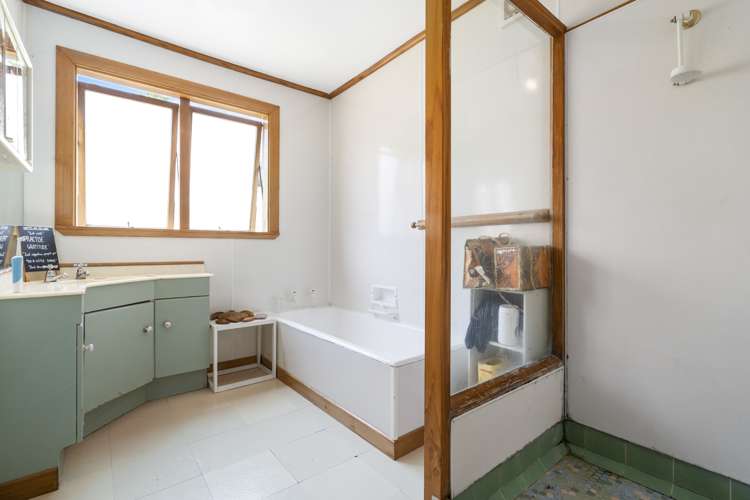 6 Grendon Road Titirangi_16