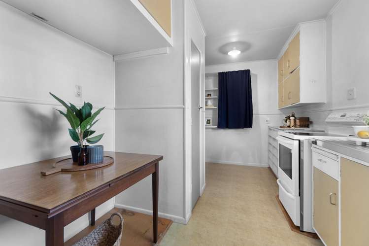 10 Garden Heights Avenue Glenview_6