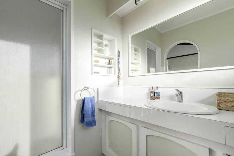 23 Warrington Street Matua_13