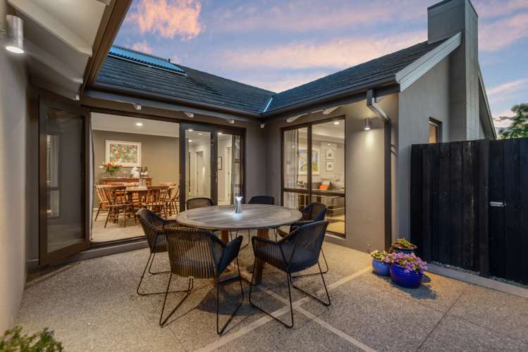 5 John Campbell Crescent Hillmorton_6