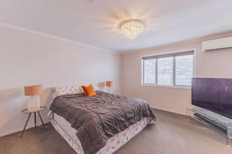 8 Heathfield Avenue Huntington_12