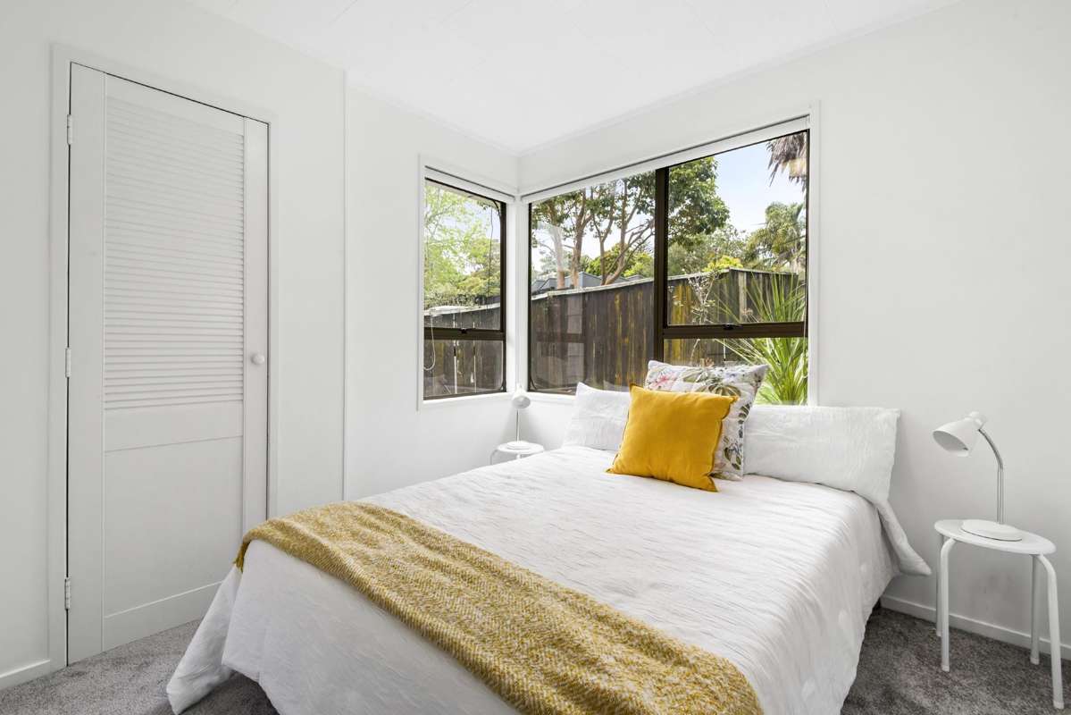 66 Spinella Drive_5