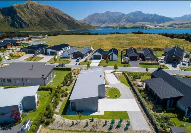 68 Infinity Drive Wanaka_1