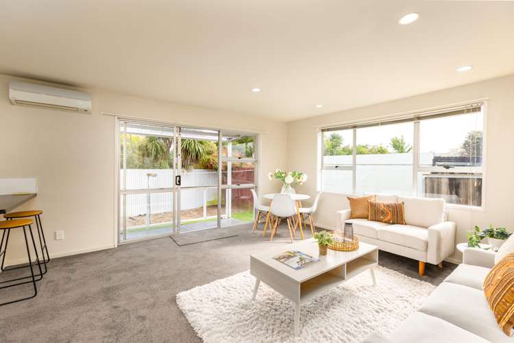 2/3 Korora Street Bromley_6