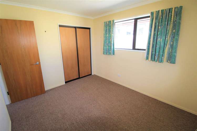 17a Alpine Close Marchwiel_11