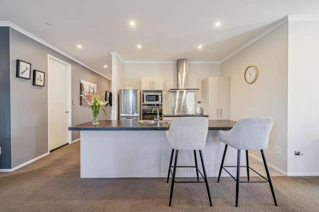 27 Percy Kinsman Crescent Riverstone Terraces_1