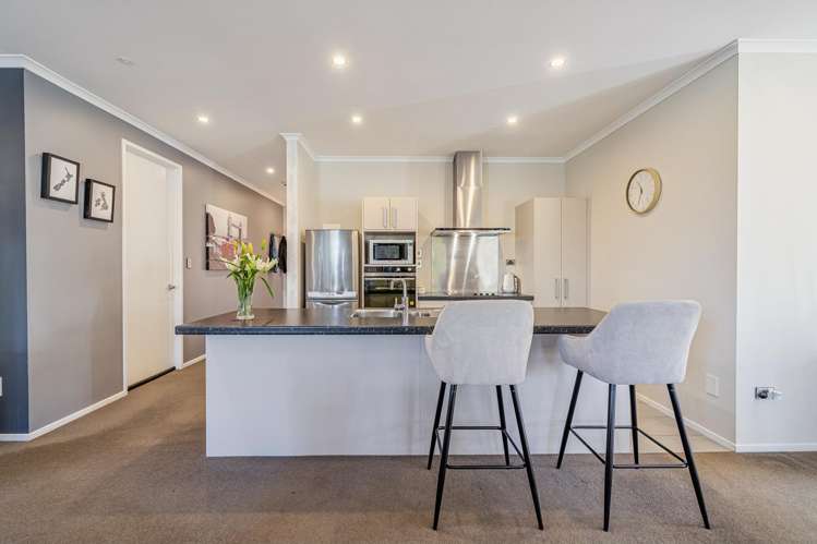 27 Percy Kinsman Crescent Riverstone Terraces_1