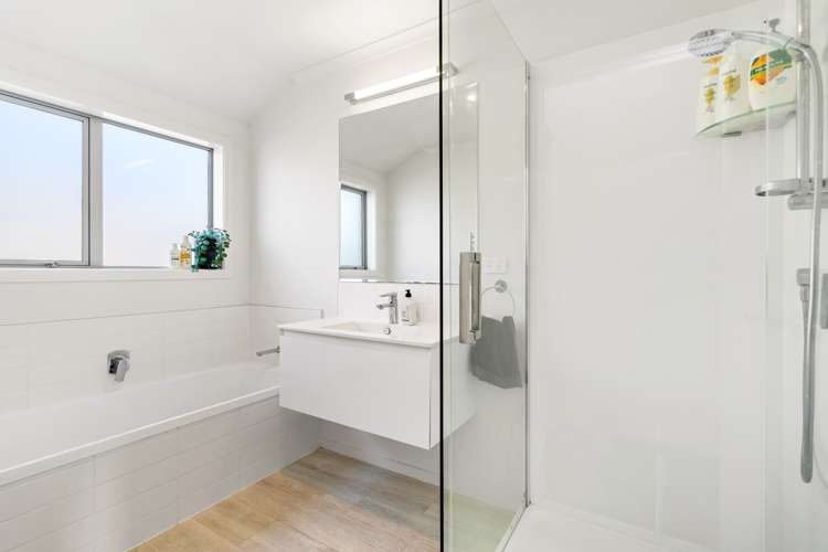 76 Stace Hopper Drive One Tree Point_18