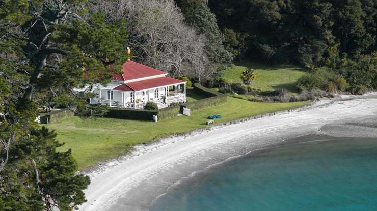 How far does your money really go in NZ’s housing market? Opes Partners economist Ed McKnight takes a journey from a <img0K leasehold studio to a <img0m mansion. Video / OneRoof