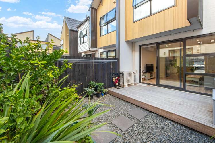 19 Peihana Road Hobsonville_13