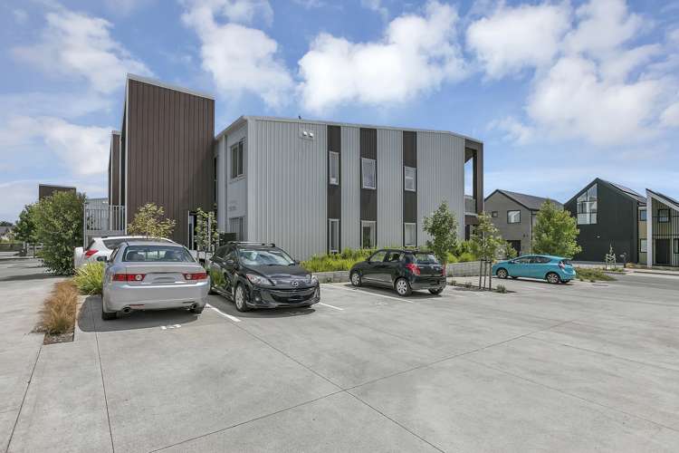 11/2 Warrant Officer Lane Hobsonville_11