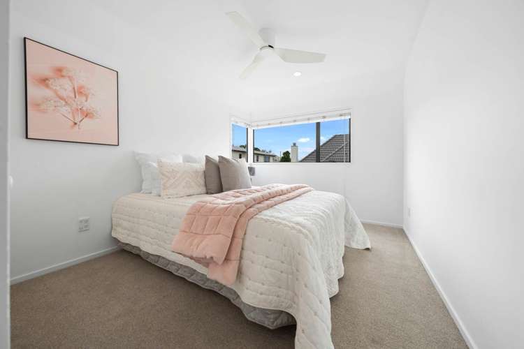 16b Seccombes Road Epsom_12