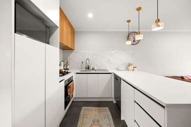 2/3 Tiro Place_3