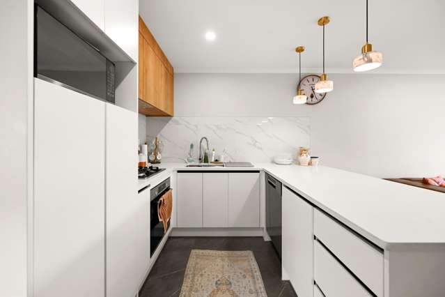 2/3 Tiro Place Rototuna North_4