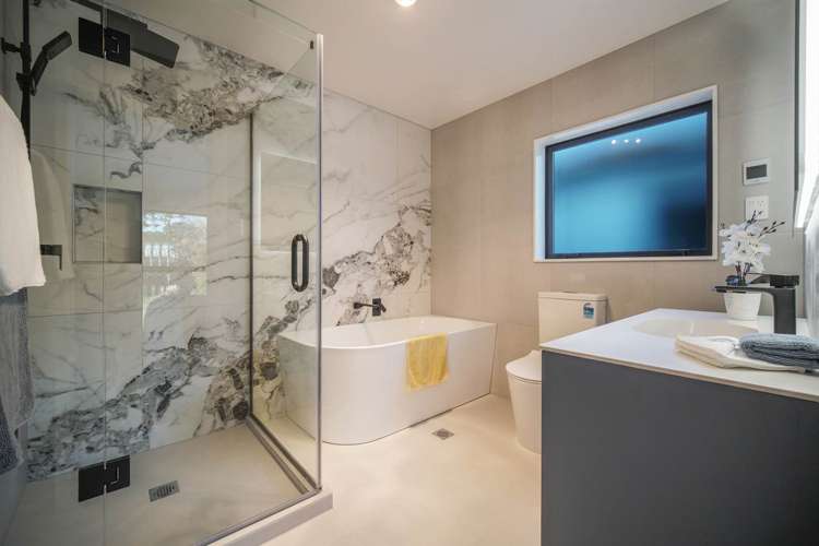 20 Ngaki Street Flat Bush_32