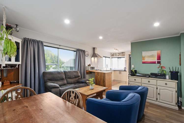 4 Cross Street Drury_8