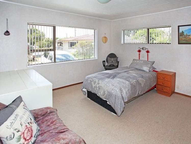 37 Edmund Hillary Avenue Papakura_9