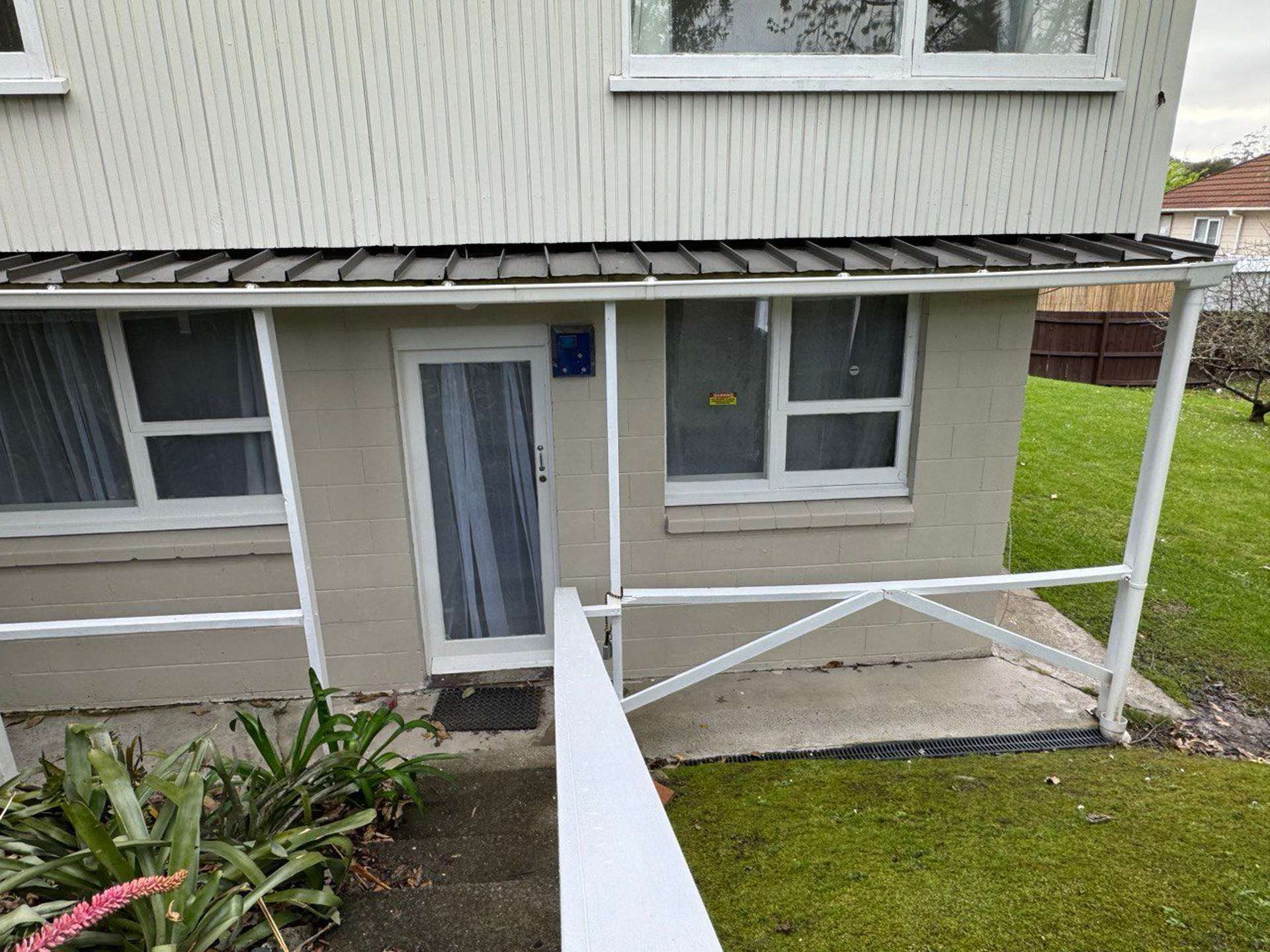 11B Captain Scott Road Glen Eden_0