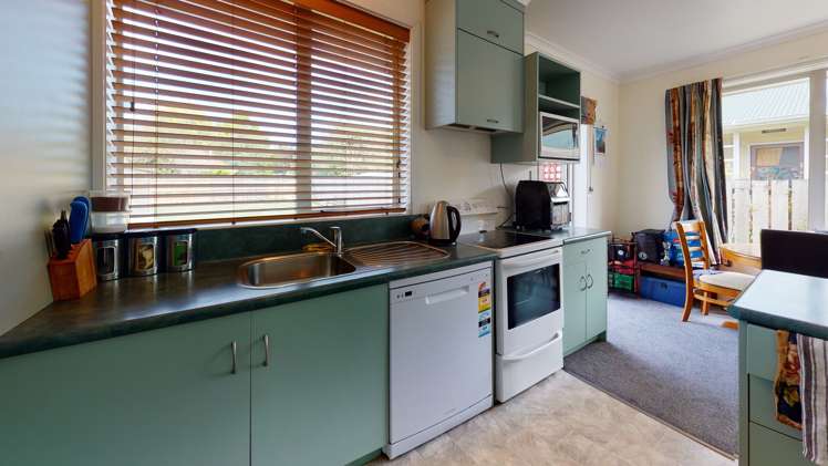 38 Davis Crescent Netherby_1