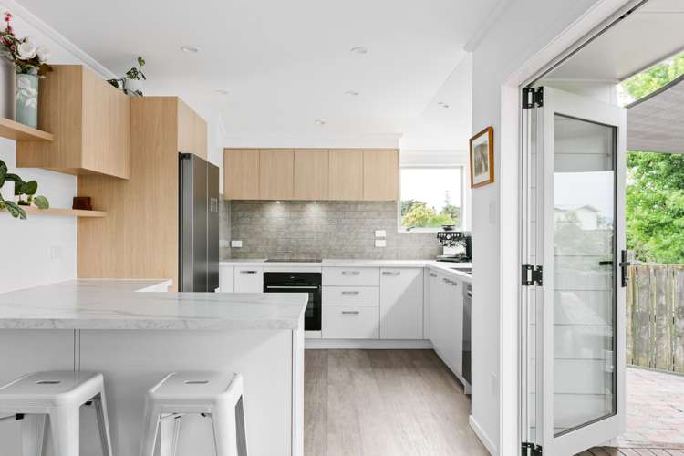 22 Pine Street Mangapapa_2