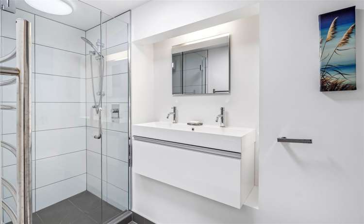 18 Glendevere Terrace Redcliffs_16