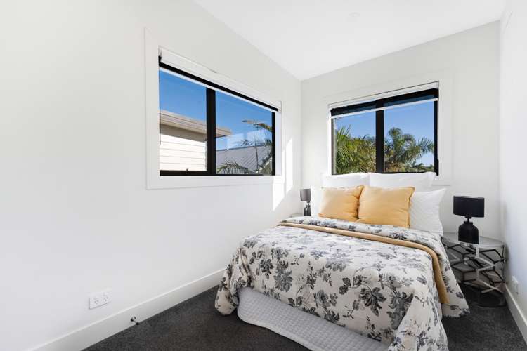 4 Finesse Lane Bucklands Beach_11